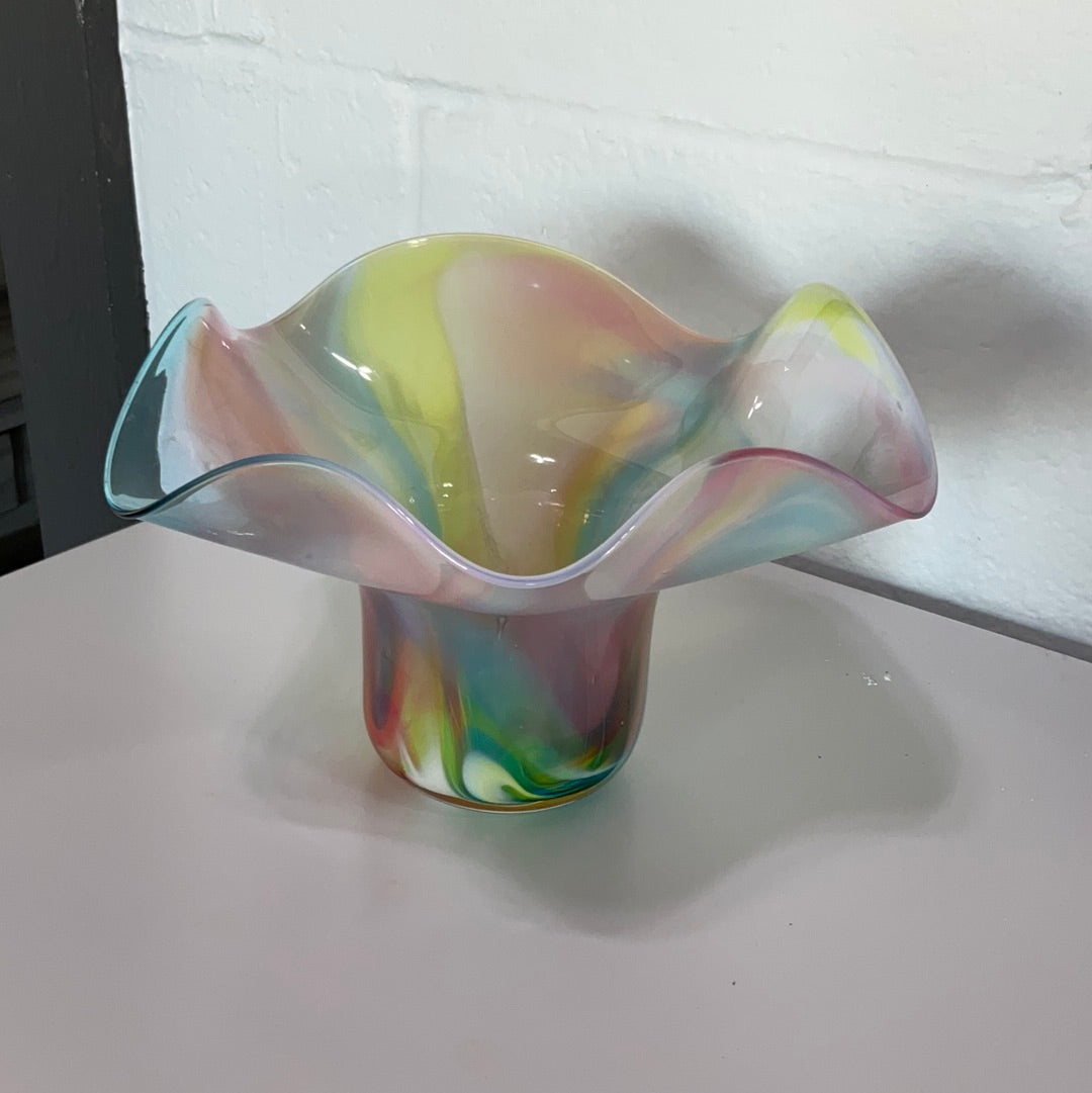 Pastel Wavy Ruffled Vase